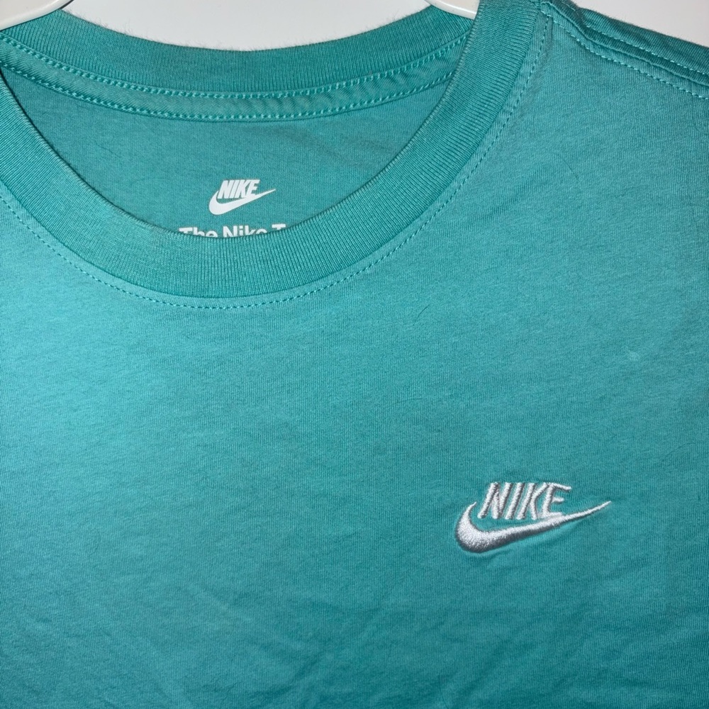 Nike Men’s Teal Crewneck T-Shirt